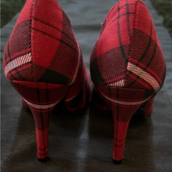Delicious Women's Black and Red Plaid Heels - Picture 3 of 4